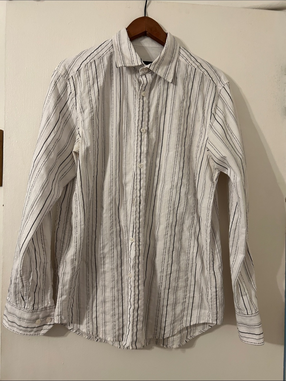 Men's White Textured Striped Button-Up Shirt